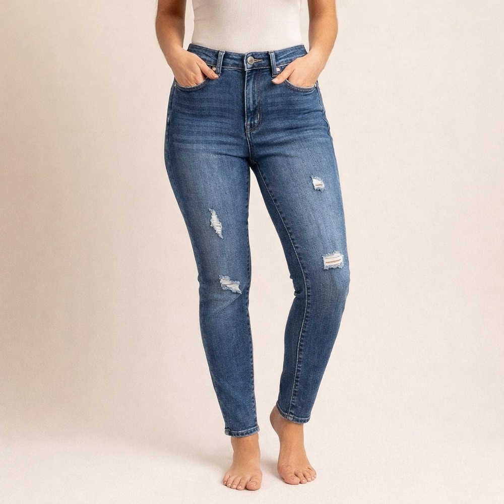 Wax Jean Collection Distressed Skinny Jeans Medium Wash Size 11/30 Stretch